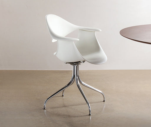 AC42 White Nelson Swag Chair