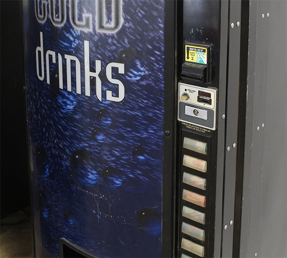 Cold Drinks Vending Machine