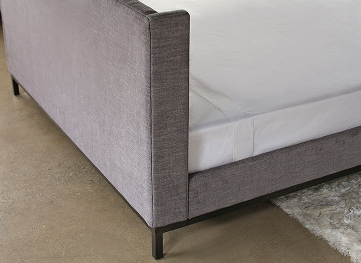 Newhall Tufted King Bed