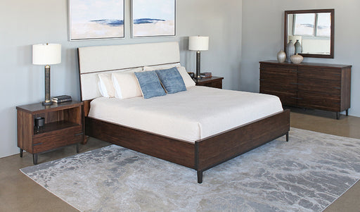 BED88 - Pfeiffer Point King Upholstered Bed 