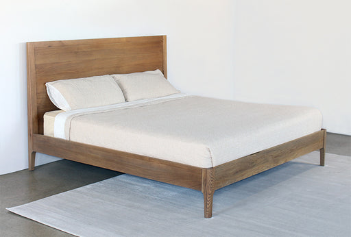 BED91 - Warm Honey Oak King Bed