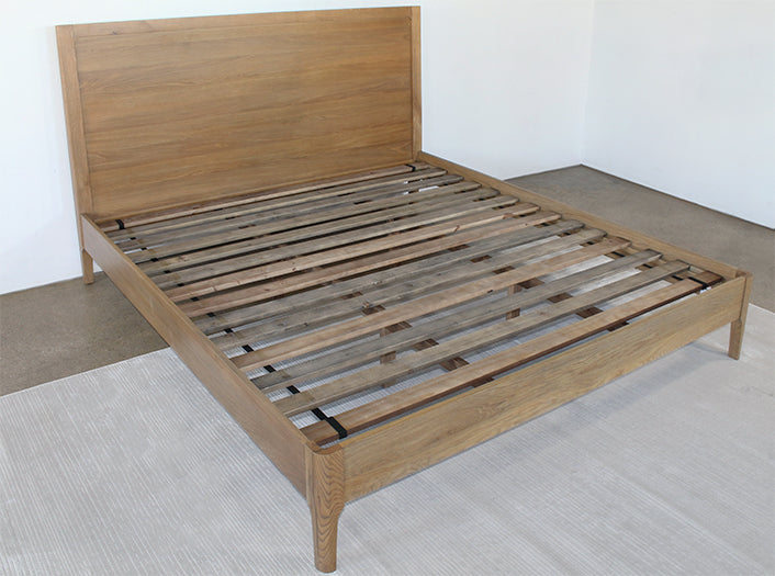 BED91 - Warm Honey Oak King Bed