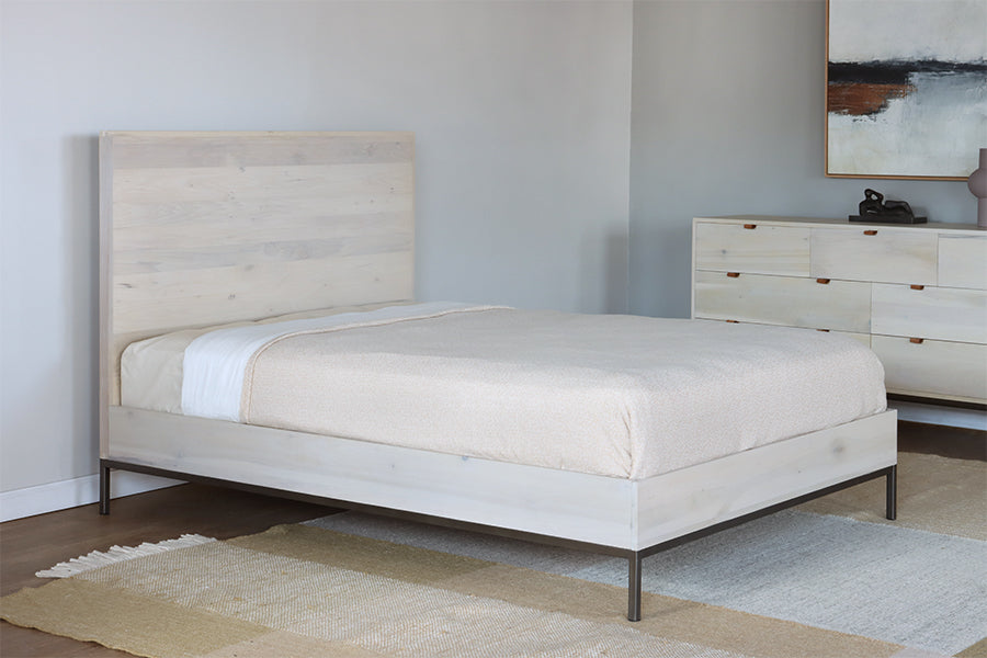 Light Poplar Queen Platform Bed