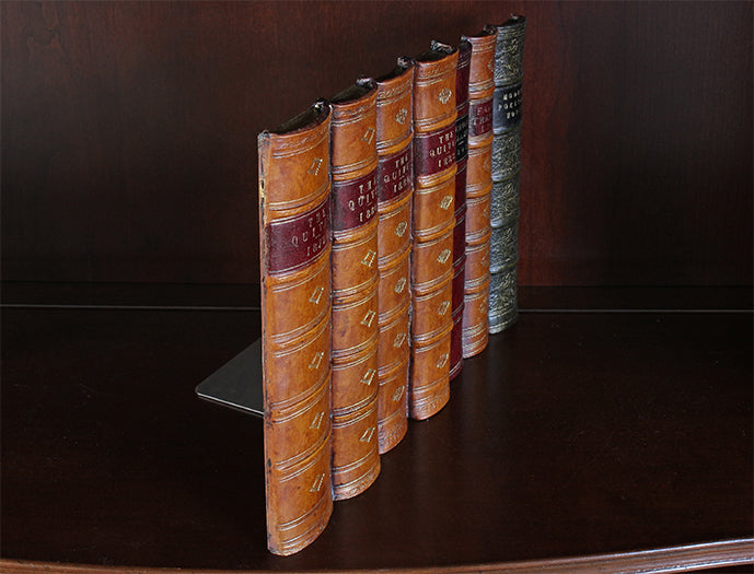 BOOK44 False Book Panel - The Quiver
