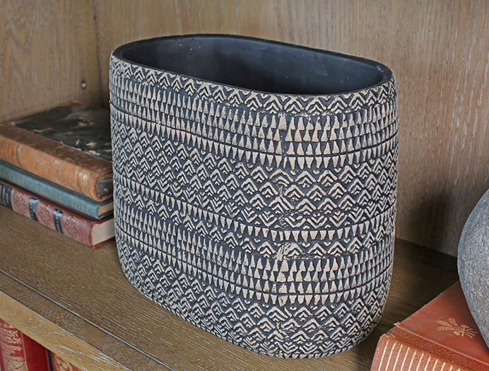 BOWL57 - Large Kjeld Black Oval Pot