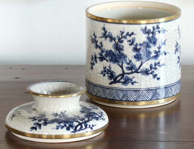 BOX22 Blue And White Blossom Tissue Box