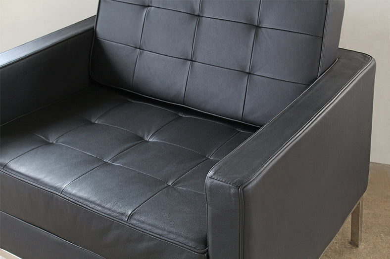 CC147 Black Leather Florence Knoll Style Club Chair