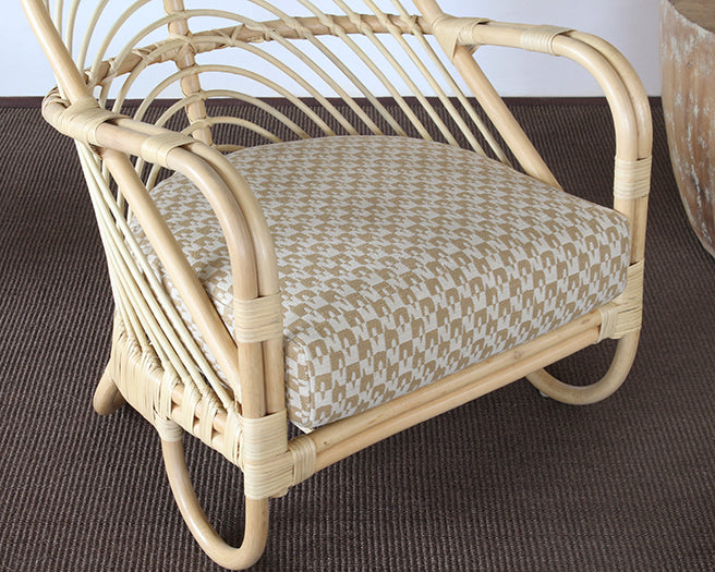 Curved Natural Rattan Lounge Chair