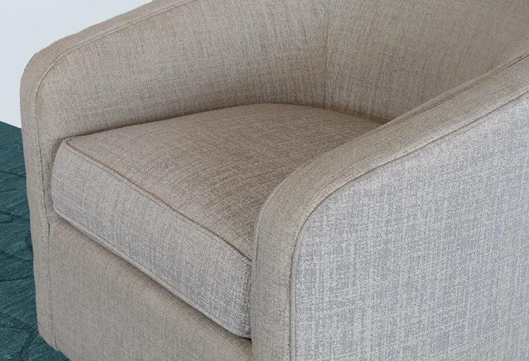 Modern Tub Chair With 360-Degree Swivel