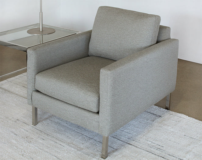CC303 - Metro Track Club Chair