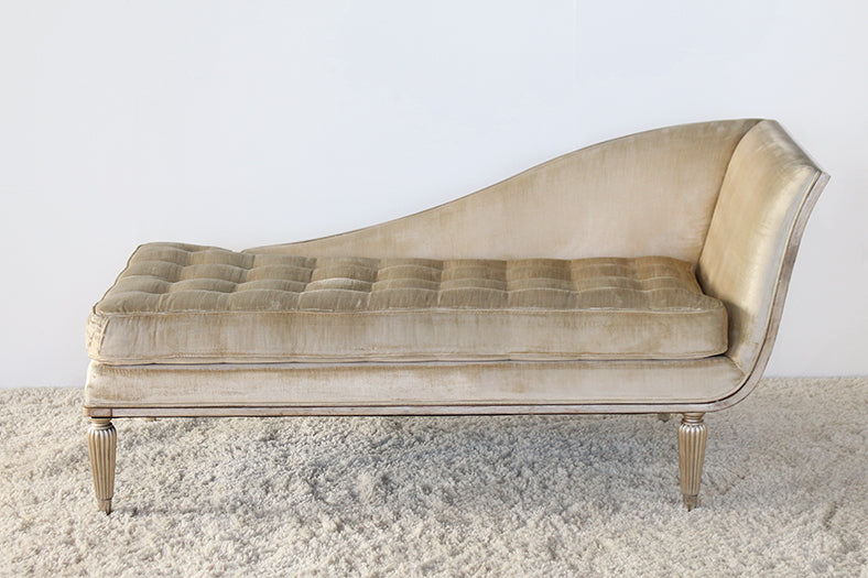 CL12 Right-Facing Chaise with Fluted Detail Feet
