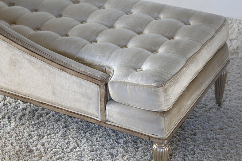 CL12 Right-Facing Chaise with Fluted Detail Feet