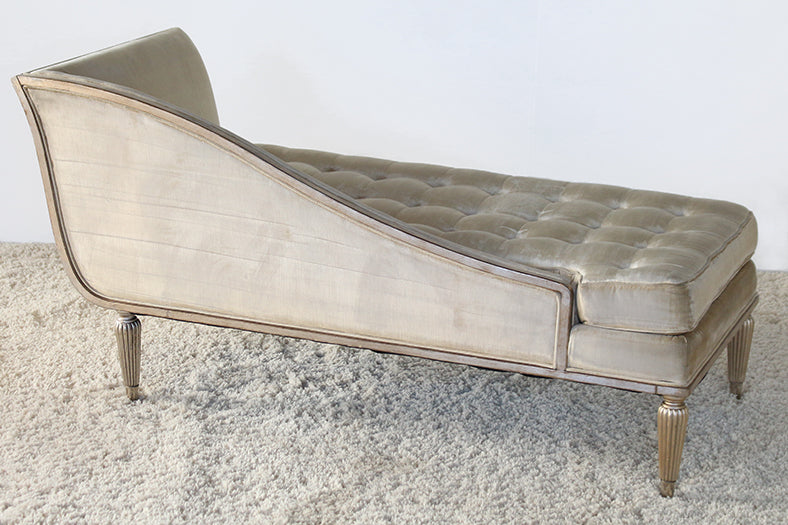 CL12 Right-Facing Chaise with Fluted Detail Feet