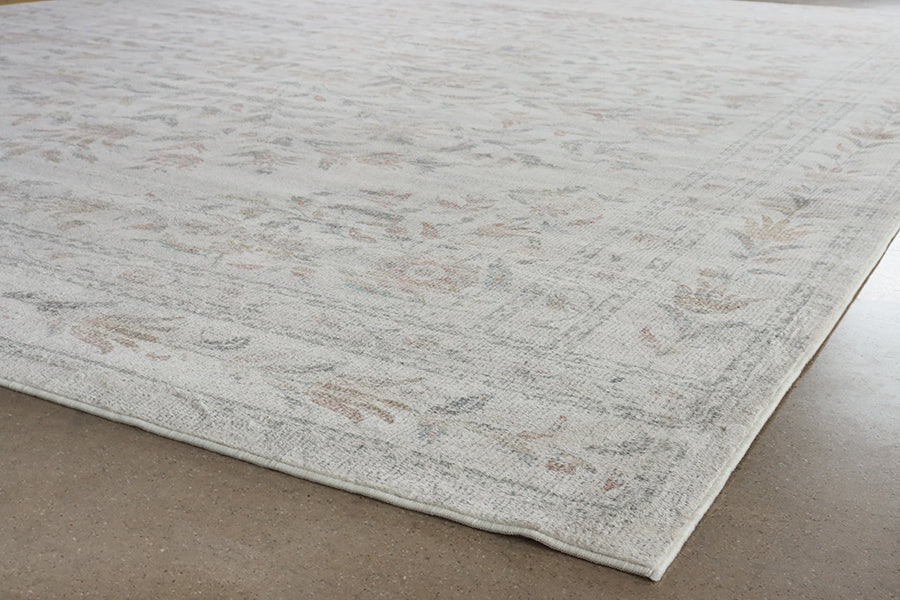 8'6" x 11'6" Light Yellow Lily Pattern Rug - Cleared