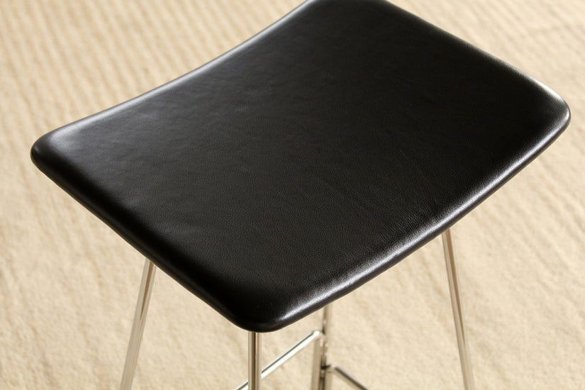 CST21 Polished Chrome Backless Counter Stool in Black