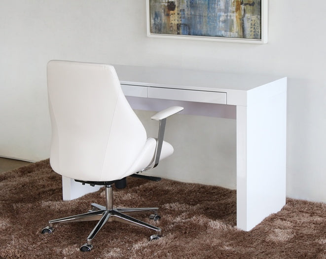 OC64 Bergen Low Back Office Chair in White Leatherette