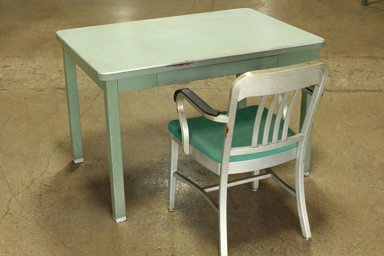 Light Green 4' Metal Table With Green Top