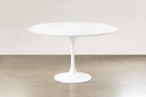 DT140 Saarinen Style Dining Table with White Wood Top