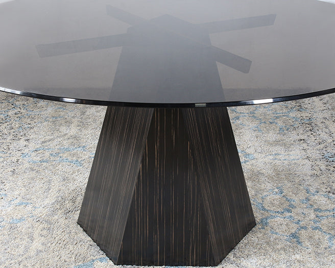 DT153 - Jet Variegated Pedestal Table With Smoke Glass Top