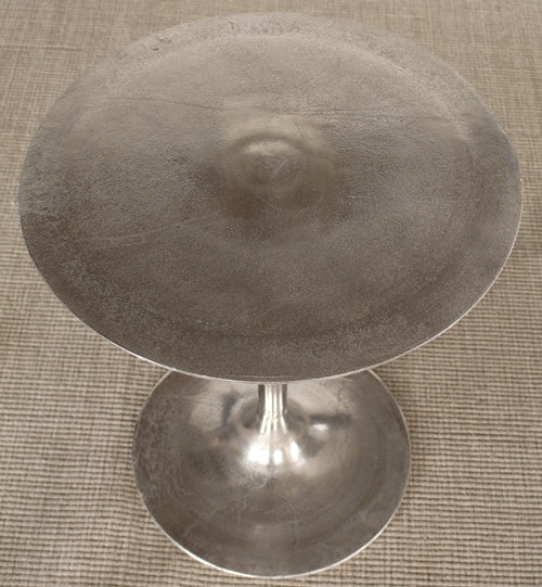 ET341 Tulip Side Table Detail