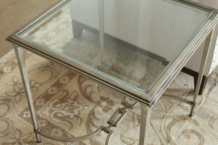 ET369 - Newland End Table