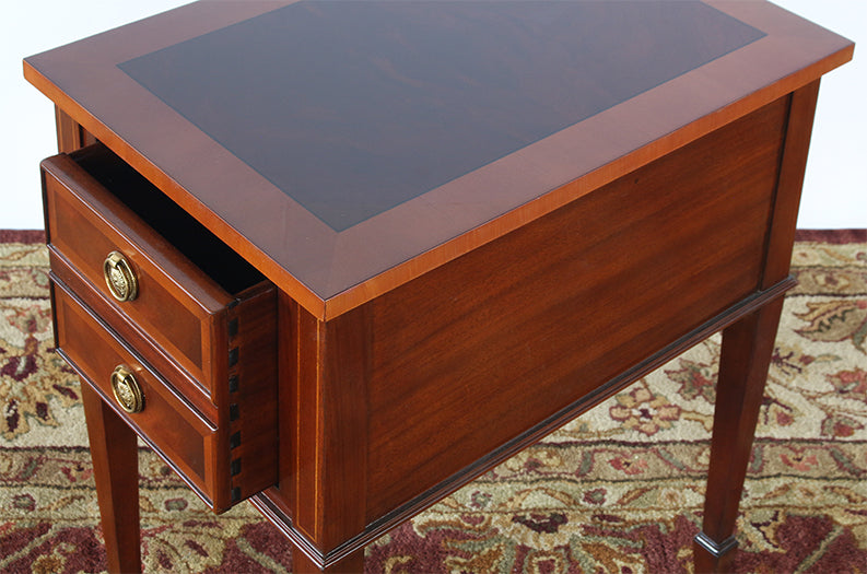 ET525 - Singleton Place Chairside Table