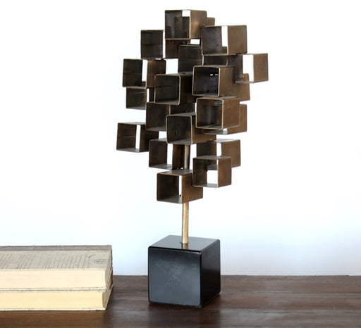 FIG248 Edan Sculpture