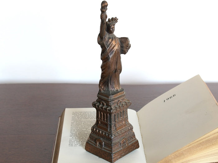 FIG293 Medium Vintage Statue of Liberty 
