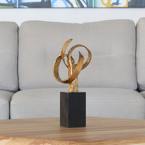 FIG374 - Gold Ribbon Statue