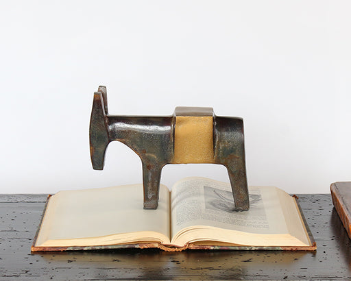 FIG405 - Abstract Mule Sculpture #1