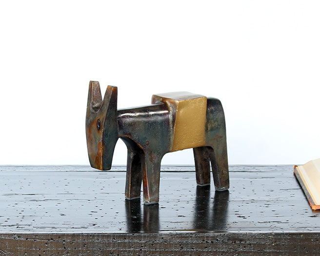 FIG405 - Abstract Mule Sculpture #1