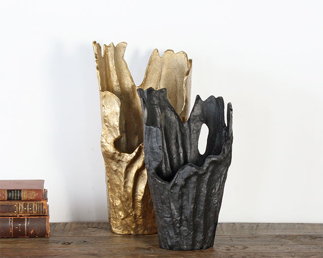 Black Abstract Sculptural Vase - Cleared Decor