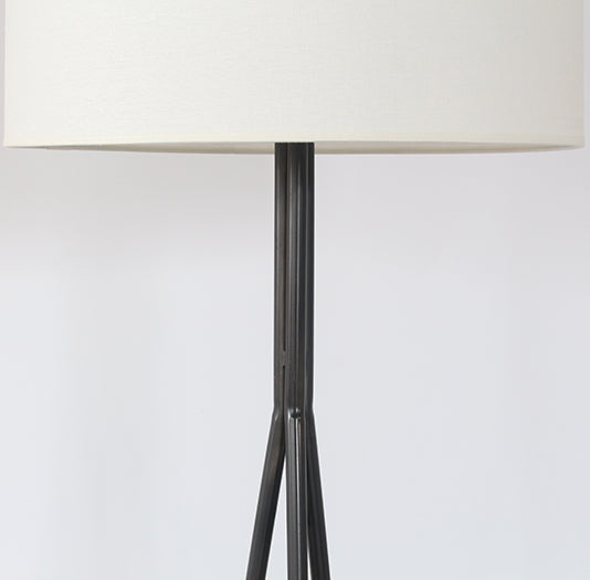 FL101 - Metal Tripod Floor Lamp 