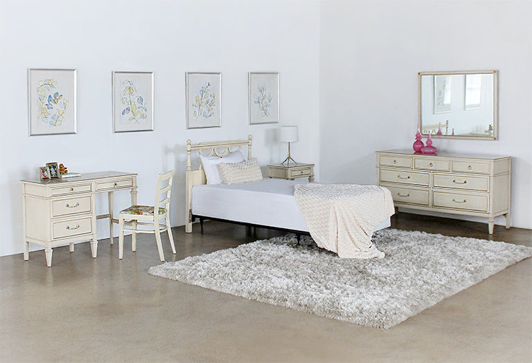 MIR94 Vintage Ivory Mirror