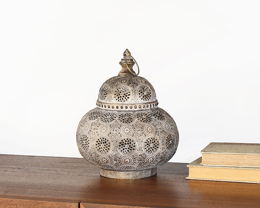LAN04 Eliza Small Pierced Lantern
