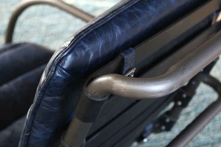 LC212  Venice Lounge Chair