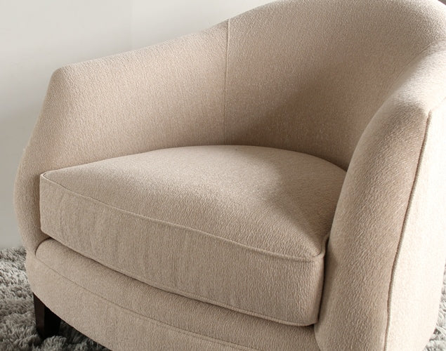 LC226 Carrie Chair in Sand