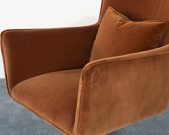 LC277 Jacob Swivel Chair