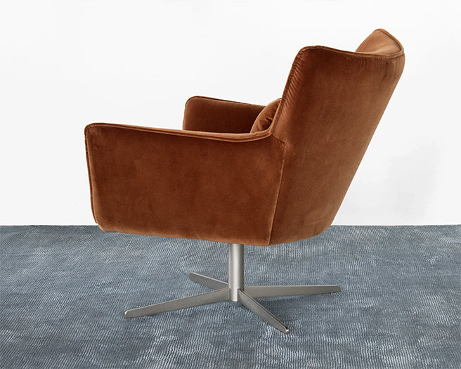LC277 Jacob Swivel Chair