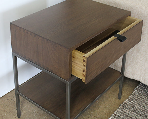 NS89 - Auburn Poplar Nightstand With One Drawer