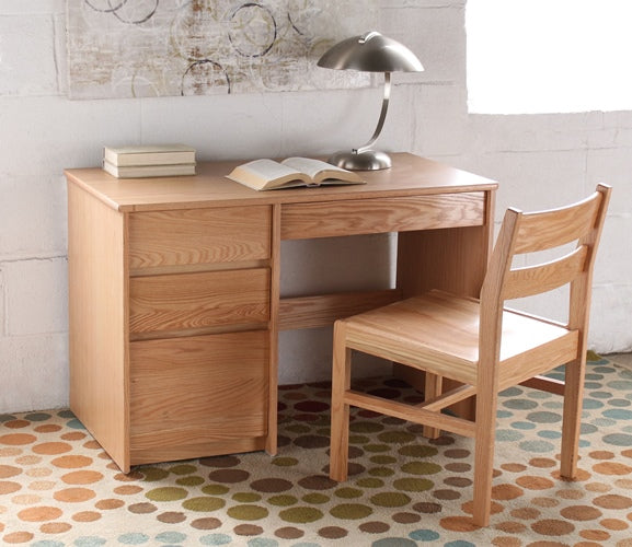 OC41 - Dorm Style Desk Chair