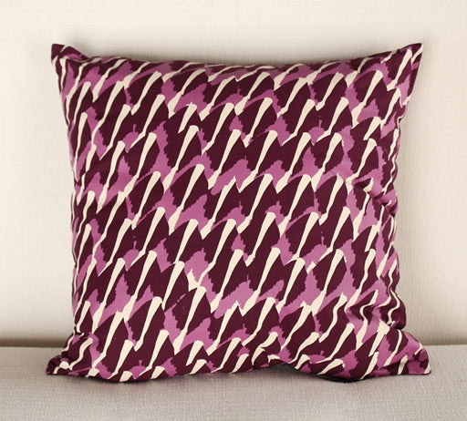 PIL180 Plum and Wine Geometric Pillow 