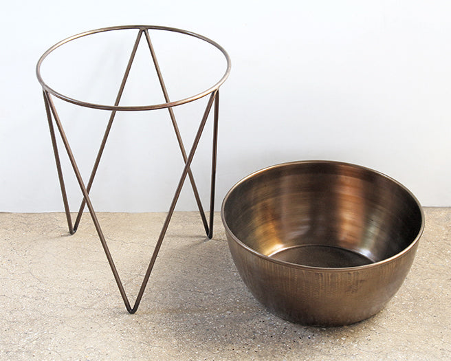 PS10 Luna Planter in Weathered Brass