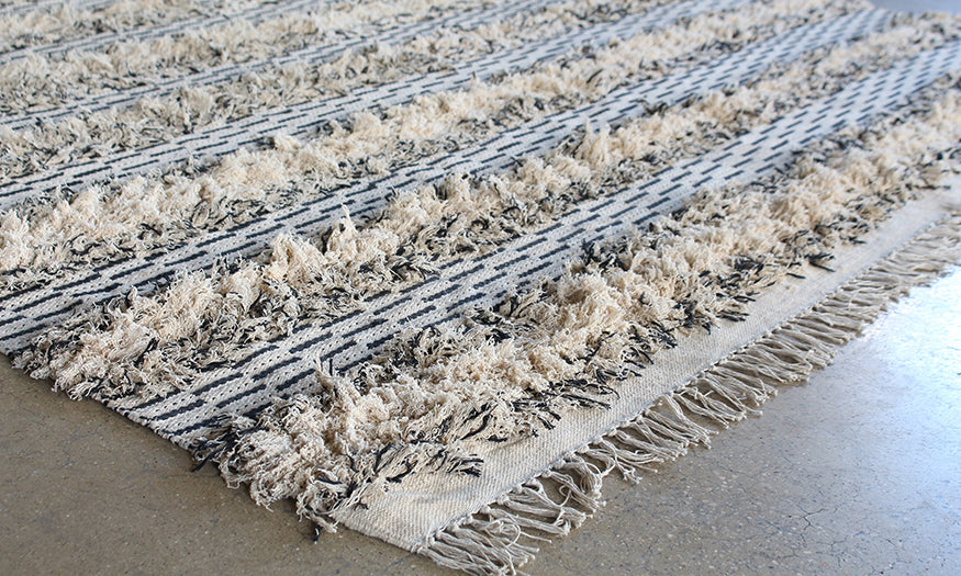 RUG329 9' x 12' Fringe Stripe Rug