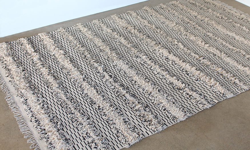 9' x 12' Fringe Stripe Rug