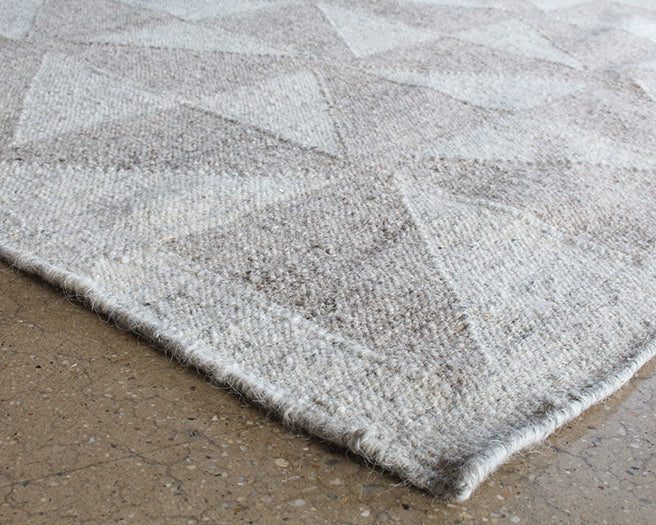 RUG343 - 8' x 10' Chess Geometric Rug