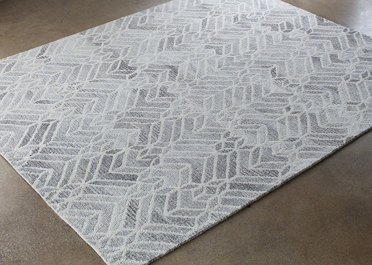 RUG350 - 8 x 10 Warm Gray Taupe Wool Chevron Patterned Rug 