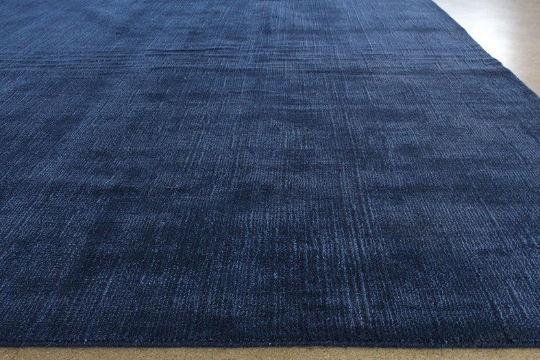 RUG376 - 9 x13 Navy Hand-Loomed Plush Rug