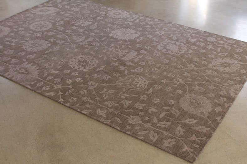 RUG379 - 9 x13 Mocha Floral Wool Rug 
