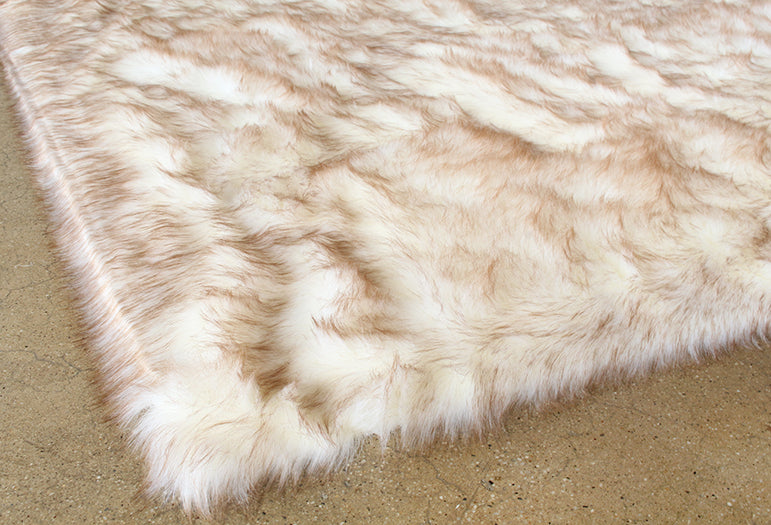 7' 10" X 10' Ivory And Beige Shag Rug